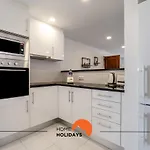 דירה #169 3br Medronheira Spacious & Relax אלבופיירה