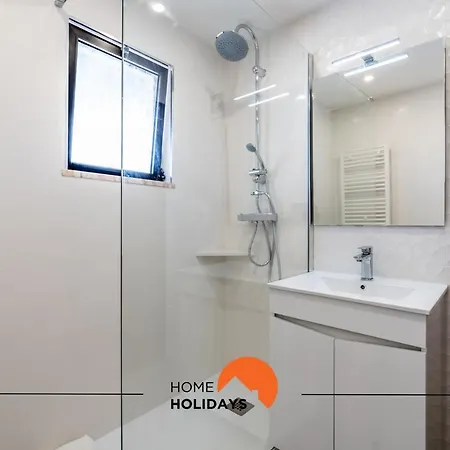 #169 T3 Medronheira By Holidays *