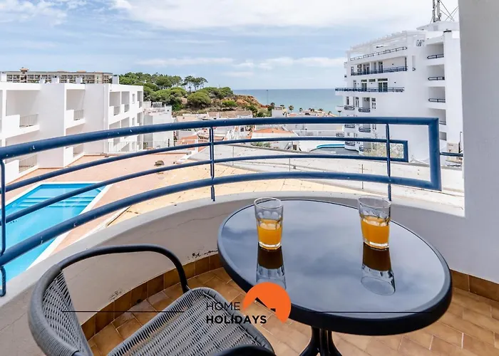 #169 T3 Medronheira By Holidays Appartamento *