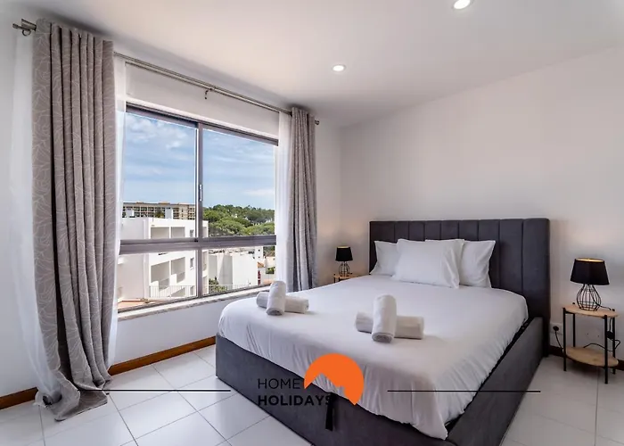 Appartamento #169 T3 Medronheira By Holidays